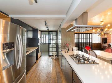 Apartamento de 3 quartos, São Paulo · Cobertura - Moema - 3 Dormitórios - 180m².