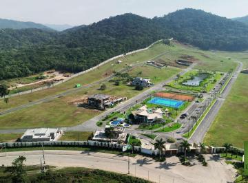 Terreno · 605m² · Parque do Lago