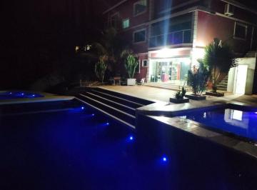 nfkobuu2ogu2n2zindjiztew_md · Oportunidade! Casa com 5 quartos, piscina com borda infinita