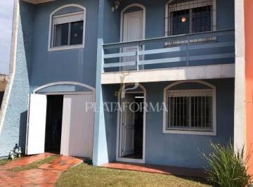 Casa de 3 quartos, Tramandaí · Sobrado a venda em Tramandaí, Zona Nova, 3 quartos, 2 banheiros, 1 vaga