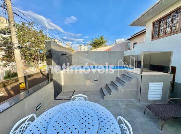 Casa · 204m² · 4 Quartos · 3 Vagas · Linda Casa à Venda no Castelo – 204m²; de Conforto e Lazer Privativo!