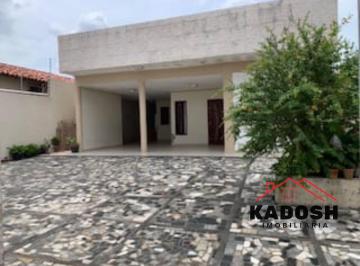 Foto 01 · Casa para Venda localizada no Parque Getulio Vargas em Feira de Santana