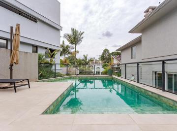 1 · Casa em condomínio com 500 m² com 4 quartos sendo 2 suítes à venda no bairro Campo Comprido.