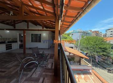 Casa · 304m² · 9 Quartos · 2 Vagas · Casa à venda com 9 quartos (4 suítes) na Vila Nova em Cabo Frio/RJ por R$ 1.900.000,00