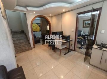 Casa · 350m² · 3 Quartos · 6 Vagas · Casa à venda 3 quartos no Bairro GLORIA