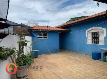 Casa · 171m² · 3 Quartos · 5 Vagas · Casa Térrea à Venda no Bairro Águia Castelo – Próxima ao Centro de Boituva