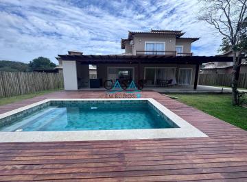 Casa · 200m² · 4 Quartos · 2 Vagas · Alugo Temporada Casa 4 quartos próximo ao centro, Praia do Forno Armação de Búzios