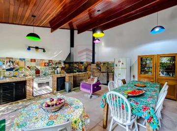 Casa · 266m² · 3 Quartos · 2 Vagas · Casa à venda com 266m², 3 quartos e 2 vagas