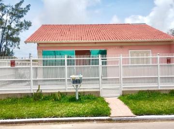 Casa · 2 Quartos · 1 Vaga · 
                                Casa em avenida na praia de Atlântida Sul 
                        
