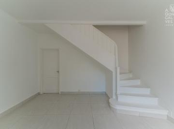 Casa · 103m² · 1 Vaga · Sobrado Comercial, Rua Vicente Machado, Centro, Curitiba.