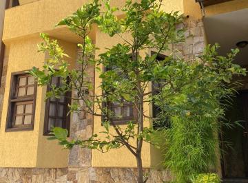 Imagem da fachada · Casa à venda no Alto da Lapa com churrasqueira