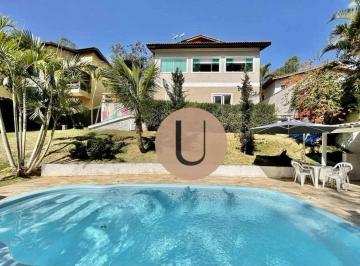 ca0d9ac61208a0d399b68f975a3d530a1cfc3892 · Casa grande com piscina e jardim no condomínio Nova Higienópolis - SP