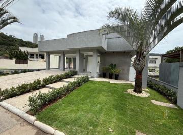Casa · 188m² · 4 Quartos · Casa Alto Padrão - 3 Suítes Bella Vista Residence Club Balneário Camboriú