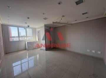 med_5d764acb70c2a3bb52dacd54b8fac198.jpeg · Sala Comercial com Localização Estratégica em Mauá