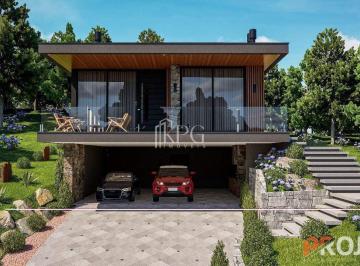 Casa · 3 Vagas · BELÍSSIMA CASA EM GRAMADO ALTO PADRÃO