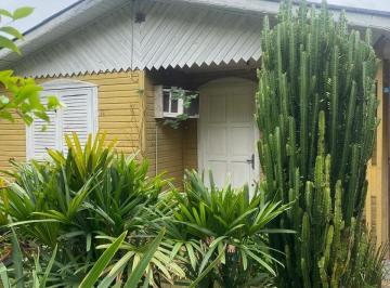 Casa · 35m² · 2 Quartos · Casa à venda no bairro Auxiliadora - Gravataí/RS