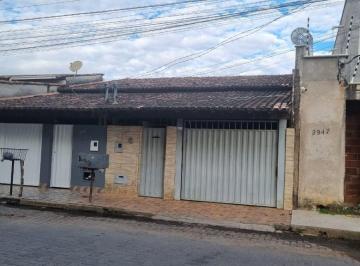Casa de 2 quartos, Governador Valadares · Casa à Venda no Vila Isa