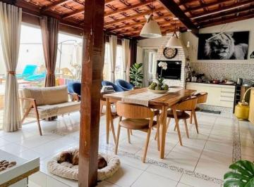Casa 401m² Venda Altos de Bragança · Altos de Bragança Excelente Sobrado com 4 dormitórios, 5 wc, piscina e 4 Vagas