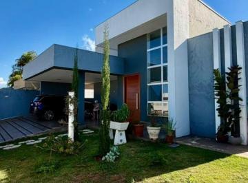 Casa de 3 quartos, Brasília · Condominio Mini Chacaras do Lago Sul, Casa com 03 quartos