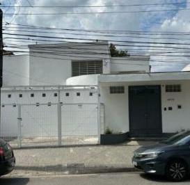 Comercial · 314m² · 2 Vagas · Casa comercial na Viaduto Doutor Arnaldo, N. 1670 • 314 m²