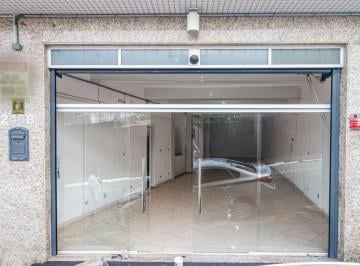 Comercial · 130m² · 3 Quartos · Loja na Rua Faustino Paganini, N. 337 • 130 m²