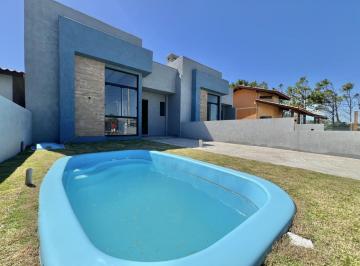 20251218161727246.jpeg · Casa para Venda em Imbé, Centro, 2 dormitórios, 2 suítes, 3 banheiros, 1 vaga