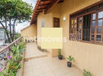 Casa · 400m² · 4 Quartos · 4 Vagas · Casa 4 quartos, lote de 400m, barracão de fundos, 4 vagas, 2 suítes, quintal.