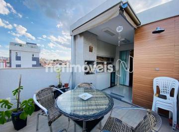 Apartamento · 120m² · 2 Quartos · 2 Vagas · Cobertura reformada, elevador, espaço gourmet, 2 suítes, ar condicionado, 2 vagas livres.