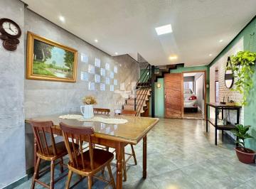 Casa · 142m² · 3 Quartos · 2 Vagas · Casa 3 quartos - Santa Isabel