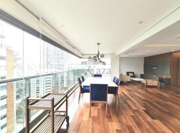 Apartamento · 192m² · 3 Quartos · 4 Vagas · Apartamento - Campo Belo - 3 Suítes - 192m².