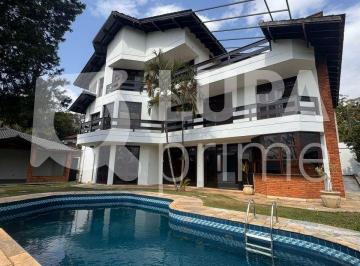 Casa · 400m² · 3 Quartos · 6 Vagas · CASA COM 3 QUARTOS E 6 VAGAS DE GARAGEM À VENDA NA SERRA DA CANTAREIRA