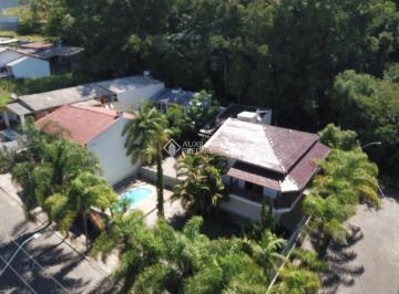 Casa · 250m² · 3 Quartos · 2 Vagas · Lindo sobrado no bairro Canudos próxima a Prefeitura de Novo Hamburgo