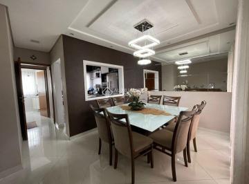 Casa · 225m² · 3 Quartos · 4 Vagas · Sobrado Diferenciado no Jardim Santo André com Suíte, Closet, 4 Vagas e Espaço Gourmet Completo