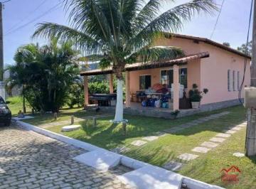 Casa · 105m² · 2 Quartos · 1 Vaga · Casa em Condomínio Fechado com Piscina à Venda em Itaipuaçu – R$ 420.000