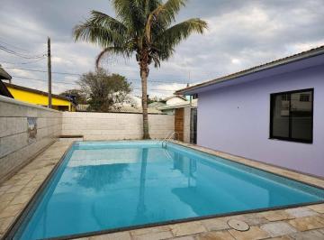 8407ade0ac75421adbda58db85c16fd7f7c62eaa · Casa com 4 quartos e piscina à venda na Praia do Campeche, em Florianópolis/SC!