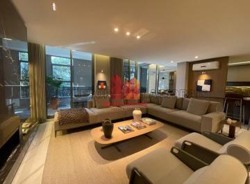 Apartamento · 194m² · 4 Quartos · 3 Vagas · Apto 4 quartos e 3 vagas no Resrerva Barigui<b