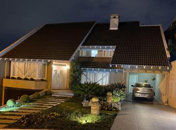 Casa de 5 quartos, Curitiba · Residência Exclusiva em Condomínio Fechado de Alto Padrão com Piscina e Terreno Amplo