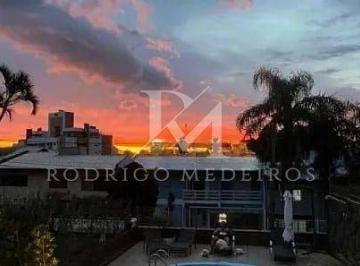 ce1b7598-5776-42ba-a055-829875d0e698_20251217_143955_0000-17659945727217.jpg · Casa de 5 quartos à venda em Coqueiros, Florianópolis