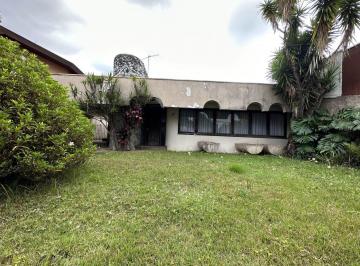Casa de 3 quartos, Curitiba · Casa Térrea no Portal do Barigui – Terreno Amplo e Alto Potencial de Reforma em Condomínio Premium
