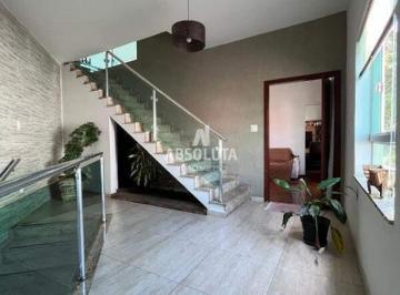 Casa · 256m² · 3 Quartos · 1 Vaga · Casa para Aluguel – Bairro Lourdes