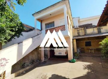 Casa · 6 Quartos · 5 Vagas · Vendo casa em Itaúna com ótima localização!