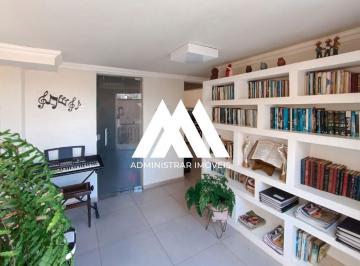 Casa · 360m² · 3 Quartos · 2 Vagas · Vendo casa com 03 quartos no bairro Universitário- Itaúna/Mg! 