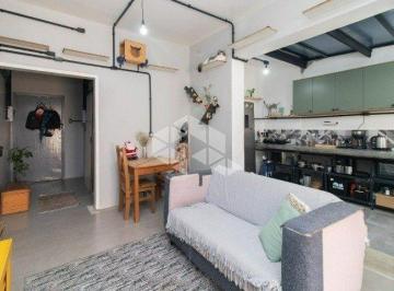 Apartamento · 55m² · 2 Quartos · Apartamento com 2 quartos e 54m² à venda em Menino Deus, Porto Alegre.