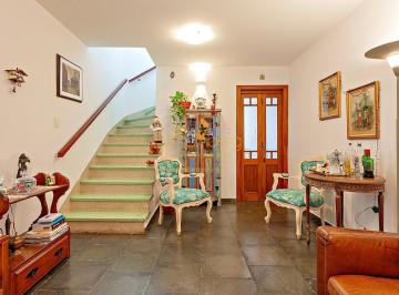 Casa · 104m² · 2 Quartos · 2 Vagas · Casa reformada no Jardim Internacional - Santo Amaro