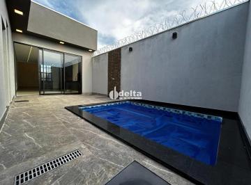 Casa · 250m² · 3 Quartos · 2 Vagas · Casa residencial com 3 quartos sendo 1 suíte disponível para venda no bairro Aclimação em Uberlândia