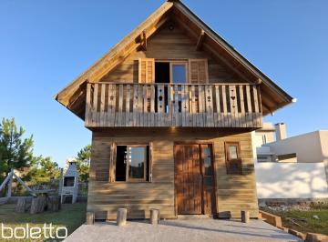 Casa · 57m² · 2 Quartos · SOBRADO 2 DORMITÓRIOS PRÓXIMO AO DO MAR , PASSO DE TORRES SC