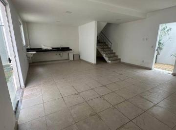 Casa · 102m² · 3 Quartos · 2 Vagas · Casa 03 Quartos sendo 01 Suíte à Venda em Betim no bairro Vila Cristina