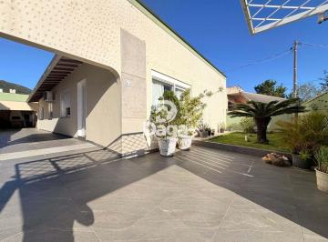 Casa · 150m² · 3 Quartos · 4 Vagas · INCRIVEL casa no parque são Jorge com campo de futebol