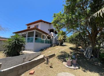 Casa · 260m² · 3 Quartos · 3 Vagas · Casa Duplex em Vinhanteiro, São Pedro da Aldeia/RJ
