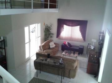 Casa · 200m² · 2 Quartos · 2 Vagas · Casa com 2 dormitorios a venda, 200 m2 por R$ 480.000,00 - Centro - Guararapes/SP